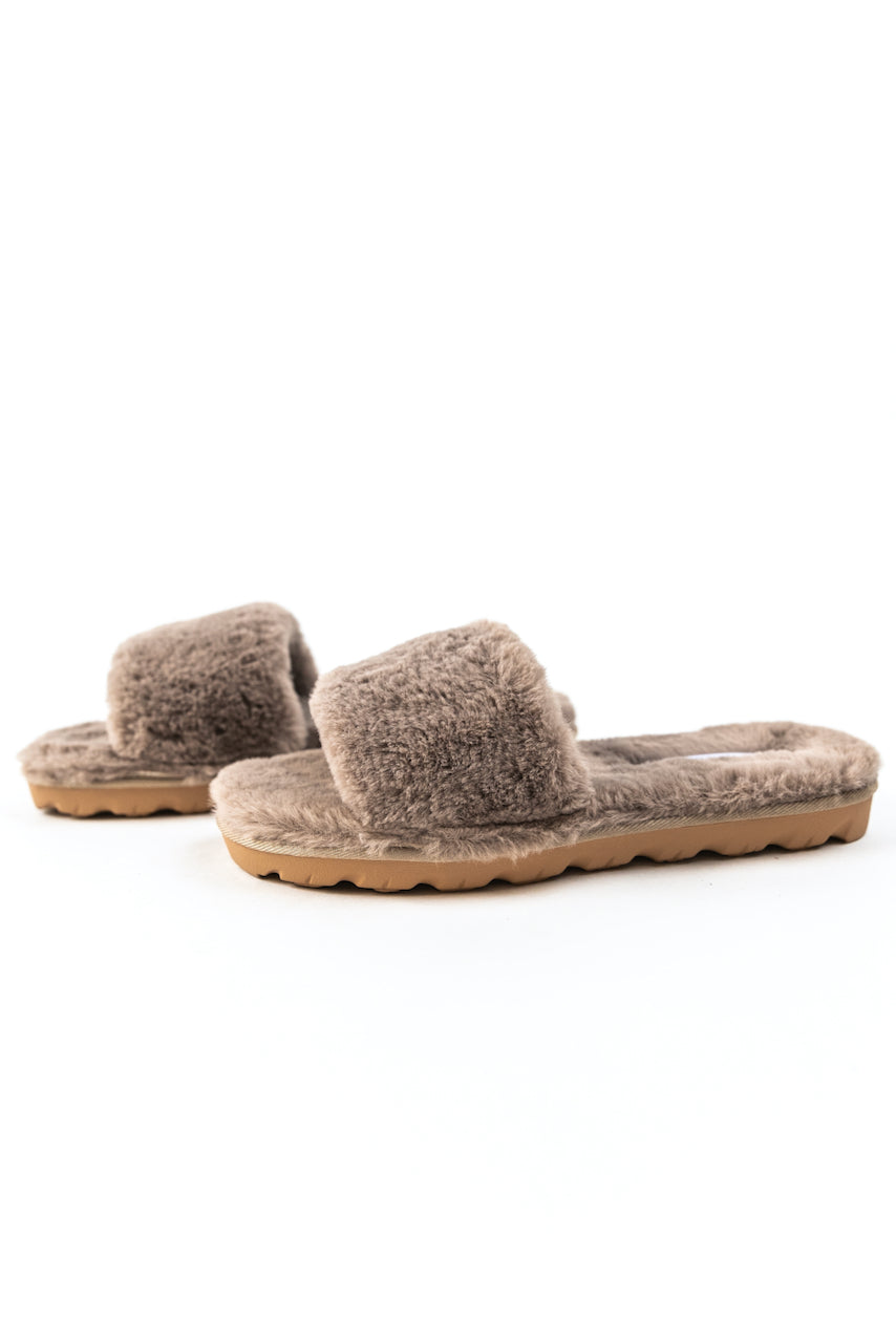 Buy Women's Cross Fashion Strap Cute Soft Fluffy Fuzzy Slide Sandals,  Kawaii Slippers, Indoor Slippers, Cozy Home Slippers, Woman Home Slippers  Online in India - Etsy